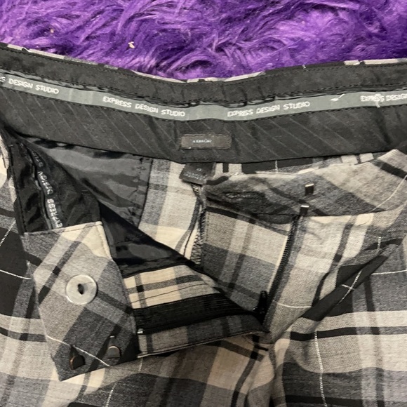 Express casual/dress shorts - Picture 3 of 4